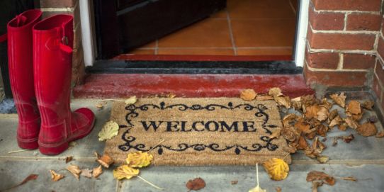 landscape-1441745107-fall-home-welcome-mat