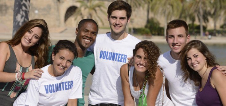 microvolunteering-day1-e1429080582158-808x382