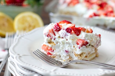 Strawberry-Oreo-Ice-Box-Cake